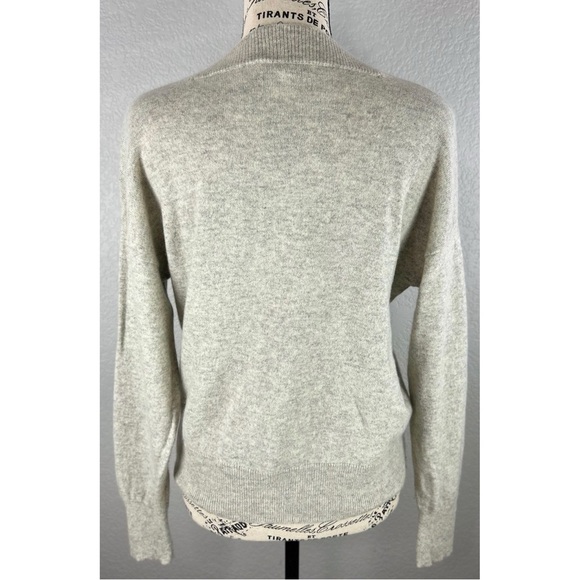 Madewell Cashmere V-Neck Sweater Heather Shadow, size Medium - Picture 7 of 13